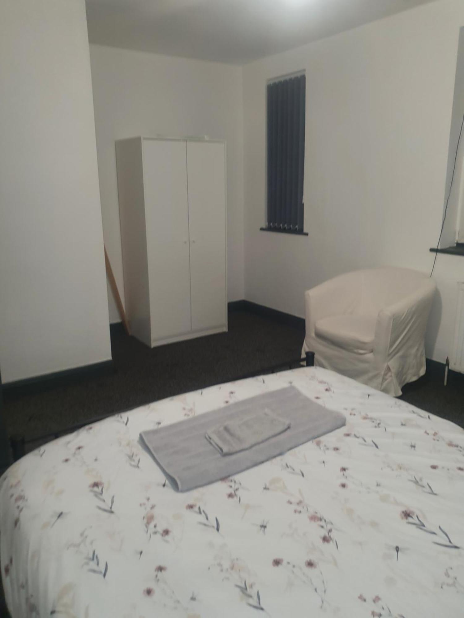 Double Bed Rooms In Meadowhall, Tinsley Sheffield Exteriör bild